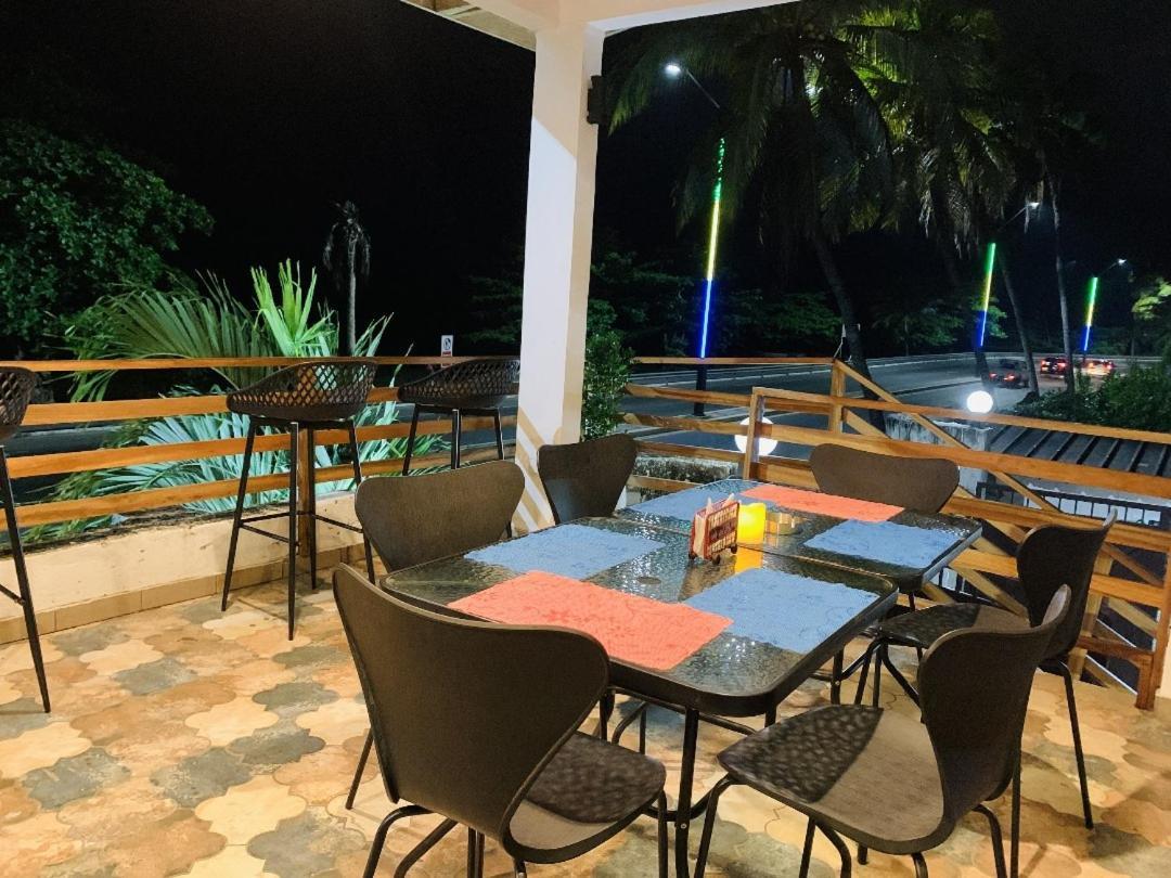 Namaste Hotel & Restaurant Libreville Luaran gambar