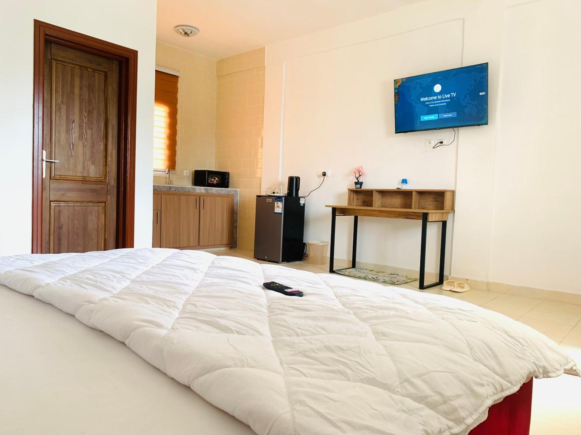 Namaste Hotel & Restaurant Libreville Luaran gambar
